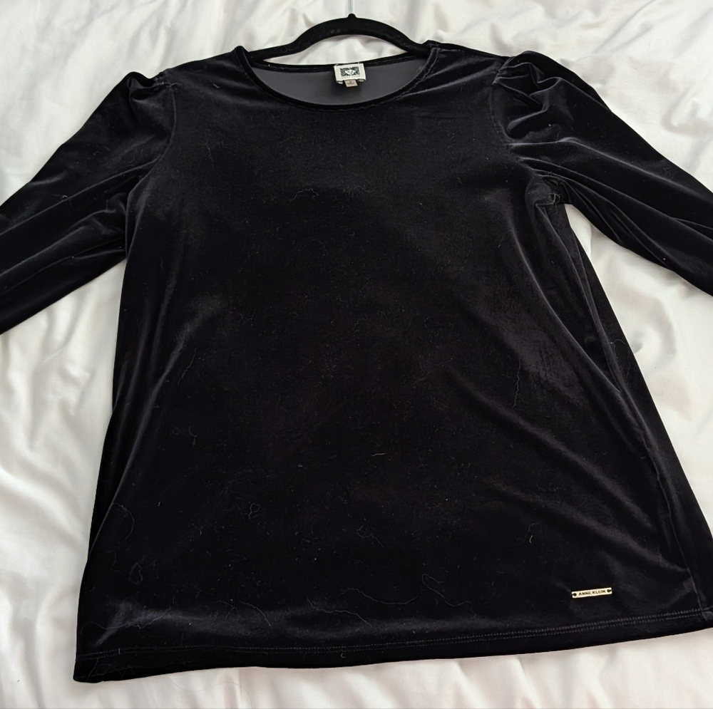 Anne Klein Black Velvet Top